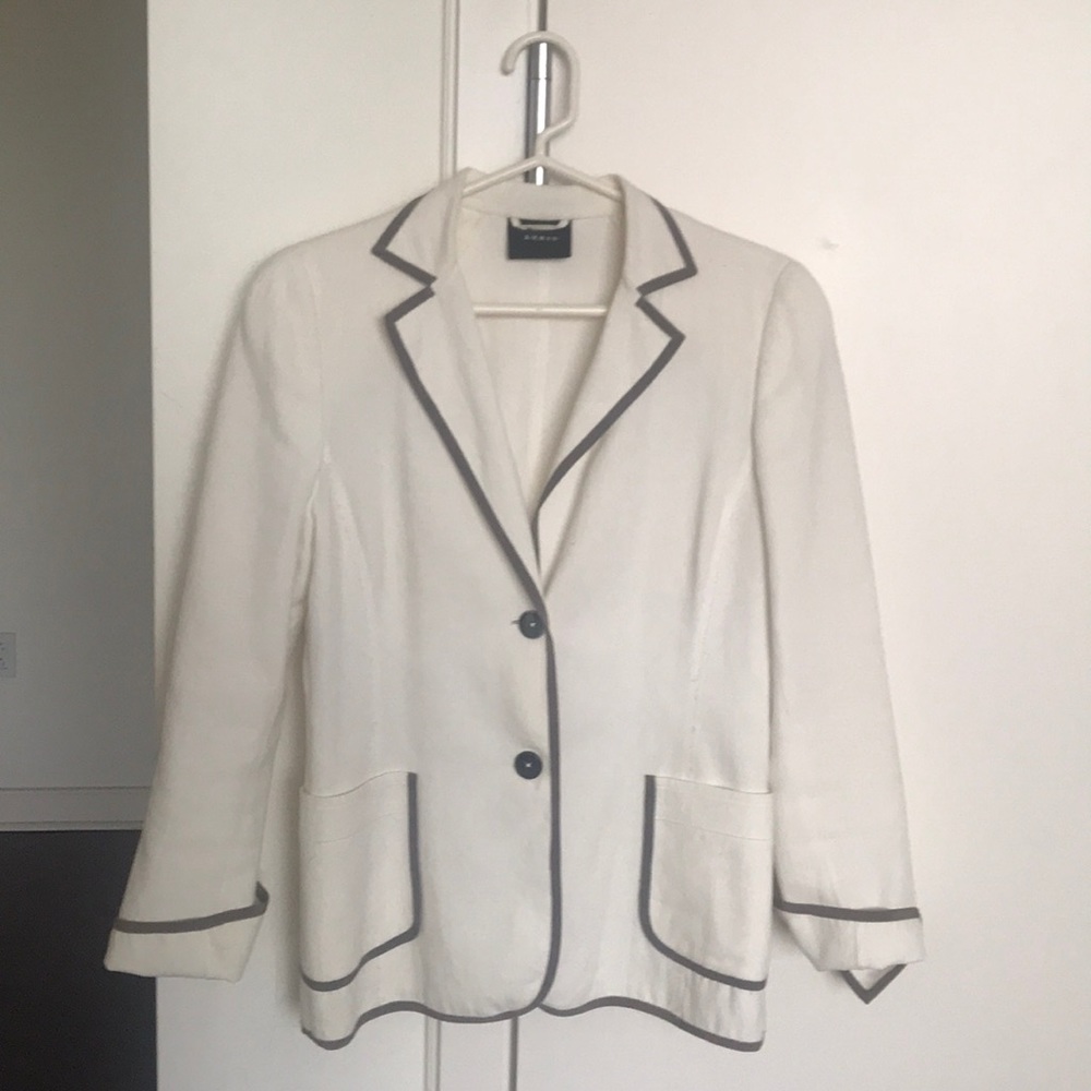 Akris Blazer
